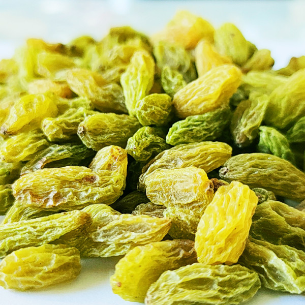 Green Dry Grapes